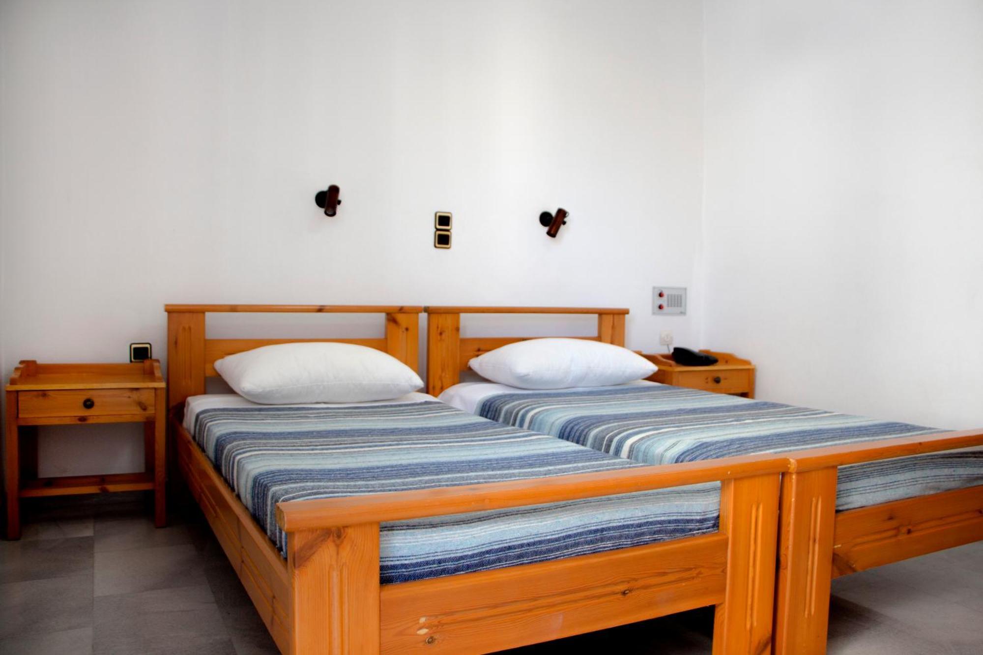 Popi Hotel Apartments Agia Marina Buitenkant foto