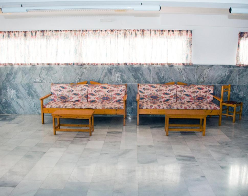 Popi Hotel Apartments Agia Marina Buitenkant foto