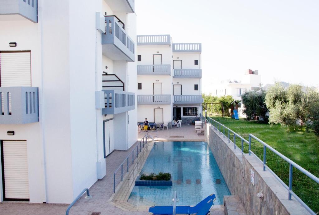 Popi Hotel Apartments Agia Marina Buitenkant foto