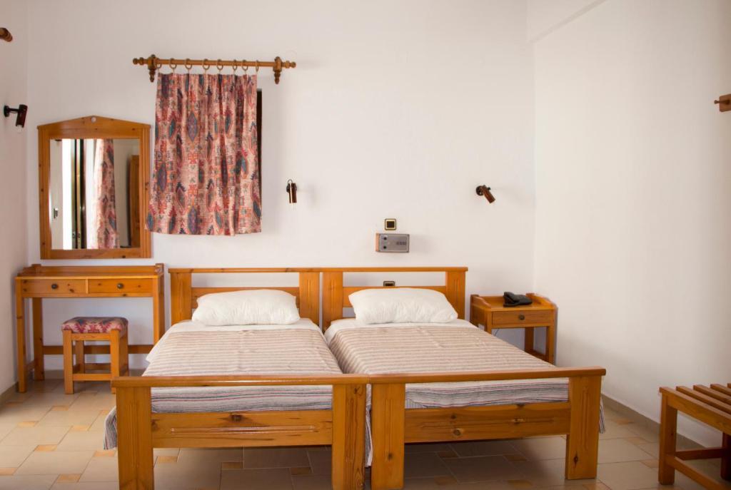 Popi Hotel Apartments Agia Marina Buitenkant foto