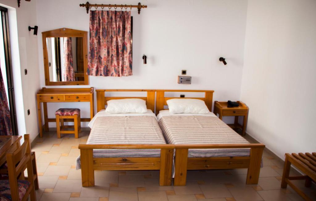Popi Hotel Apartments Agia Marina Buitenkant foto
